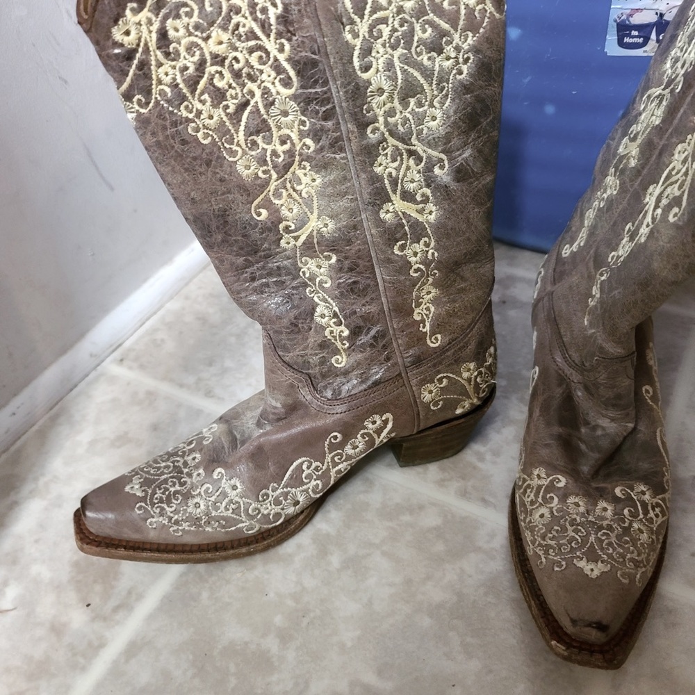 Corral Boots. Women’s size 6.